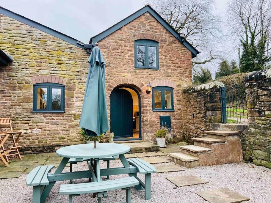 The Owl House Cottage Welsh Newton Common Dış mekan fotoğraf
