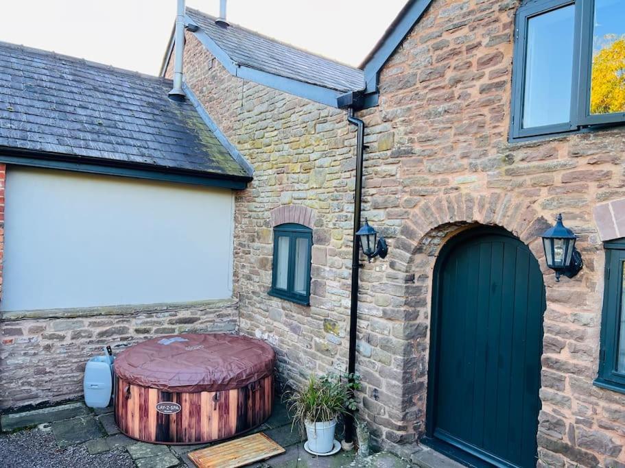 The Owl House Cottage Welsh Newton Common Dış mekan fotoğraf